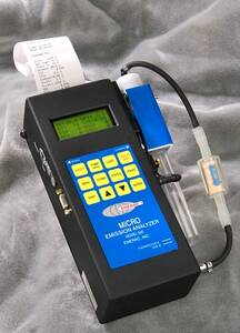 Enerac 500-2 Handheld Combustion Efficiency Emissions Analyzer includes NO (Nitric Oxide) Sensor, Temperature (Stack/Exhaust)