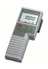Jenco Handheld Conductivity Meter with RS-232 & Memory - 3250M