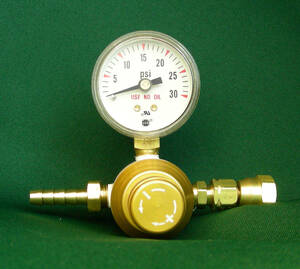 Regulator w/3500 PSIG Inlet Pressure, 0-30 PSIG Delievery Range