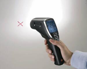Testo 845 Adjustable Focus IR Thermometer, 75:1 optics with aluminium case - 0563 8450